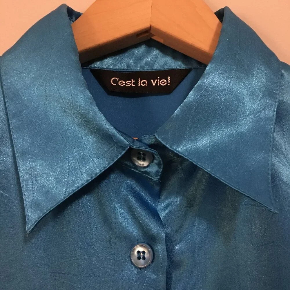C'est La Vie Vintage Satiny Cyan Blue Retro Button Down Dress Shirt Canadian - M - Picture 4 of 16